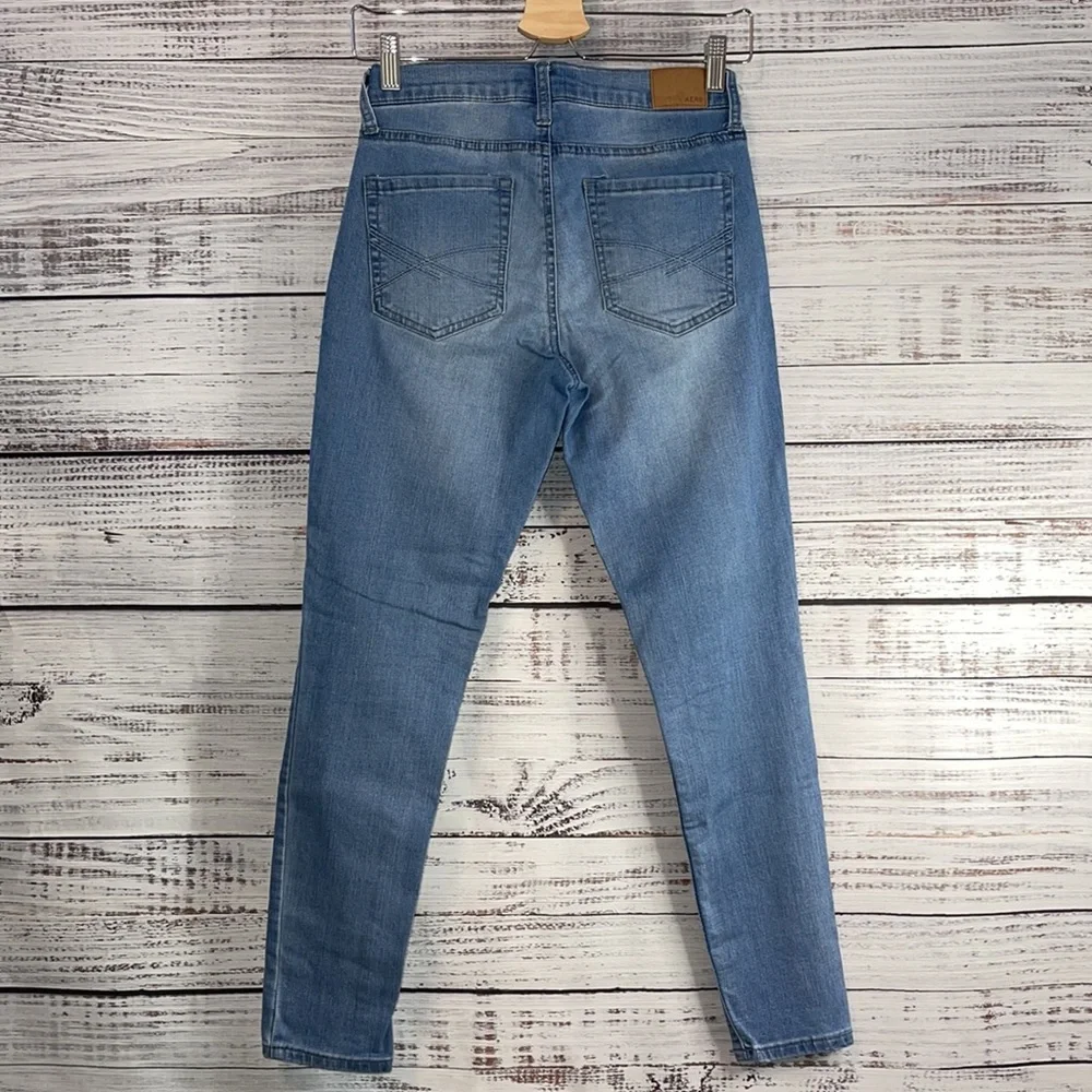 🔥 SALE AEROPOSTALE High Rise Jeans | Size 2 Short